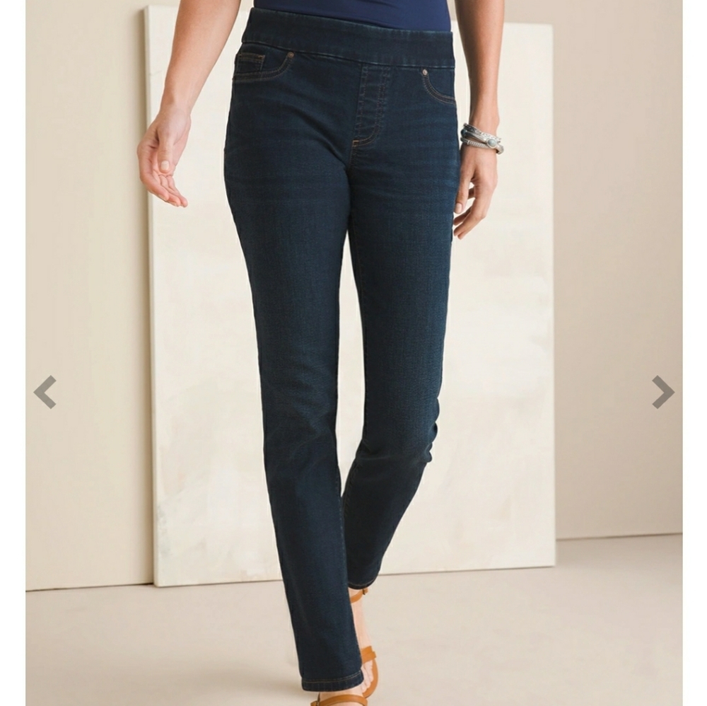 Chico's Pull On Jegging size 2.5 (14R) dark wash